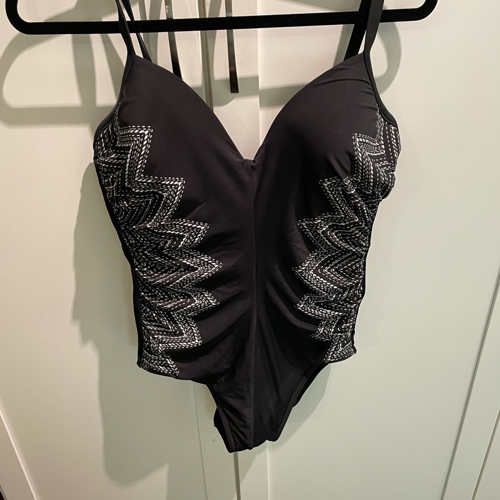 Miraclesuit Women's Temptress One Piece Swimsuit